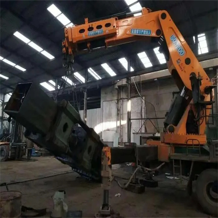 锦屏130吨折臂吊车出租吊机租赁附近电话