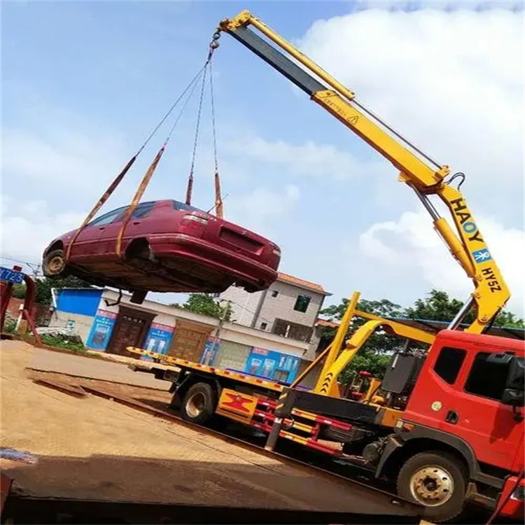 锦屏吊车吊汽车的正确方法